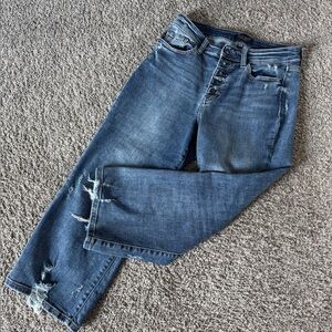 Judy Blue High Rise Medium Wash
Button Fly Distressed Wide Leg
Cropped Jeans